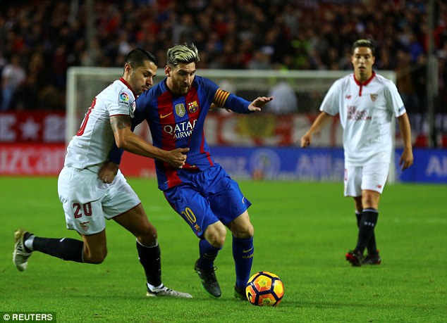 Messi ghi bàn và kiến tạo, Barca lội ngược dòng tiếp tục bám sát Real Madrid - Ảnh 3.