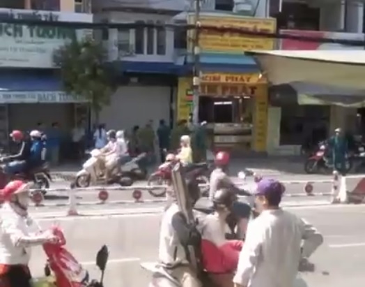 Cướp tiệm vàng ở Tân Phú, Sài Gòn - Ảnh 1.