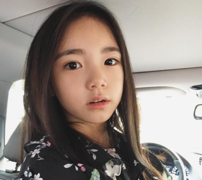 Chân dung cô bé Hàn Quốc xinh đẹp đến mức có thể khiến trái tim bạn tan chảy - Ảnh 2.