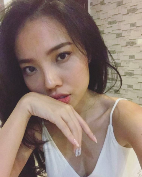 Những cô nàng xinh đẹp, siêu nổi trên Instagram dù không phải là hot girl - Ảnh 44.