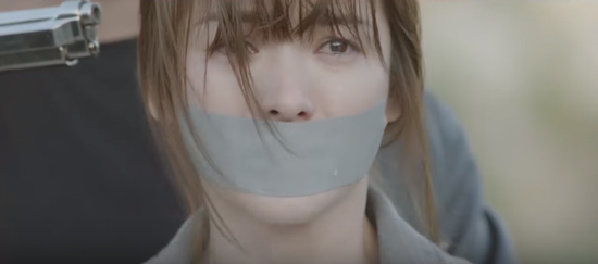 Song Hye Kyo bị đe doạ tính mạng trong trailer phim mới ngay lễ trao giải KBS - Ảnh 11.