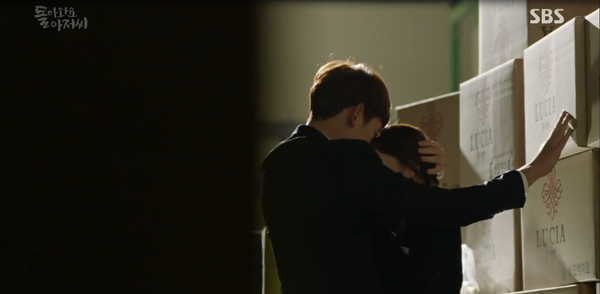 &ldquo;Come Back Mister&rdquo;: Bi Rain soi gương tự m&acirc;n m&ecirc; th&acirc;n h&igrave;nh s&aacute;u m&uacute;i của m&igrave;nh - Ảnh 12.