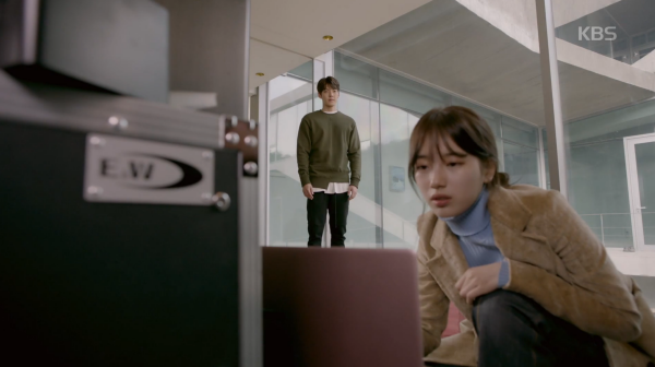 “UF”: Mặc cho Suzy năn nỉ, Kim Woo Bin vẫn cương quyết phũ đến cùng - Ảnh 14.