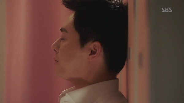 &ldquo;Jealousy Incarnate&rdquo;: Bị Kyung Pyo &ldquo;chia tay - đ&ograve;i qu&agrave;&rdquo;, Jung Suk lột &aacute;o trả giữa phố - Ảnh 13.