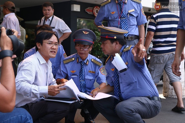 Vụ sập cầu Ghềnh: 300 hành khách ở ga Sài Gòn vật vờ chờ xe trung chuyển đến Biên Hòa - Ảnh 2.