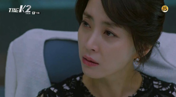 “K2”: Ji Chang Wook – Yoona bí mật hẹn hò trên nóc nhà - Ảnh 12.