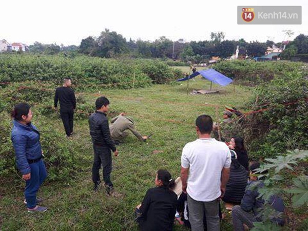 Hà Nội: Phát hiện thi thể người đàn ông bị đốt cháy giữa cánh đồng - Ảnh 3.