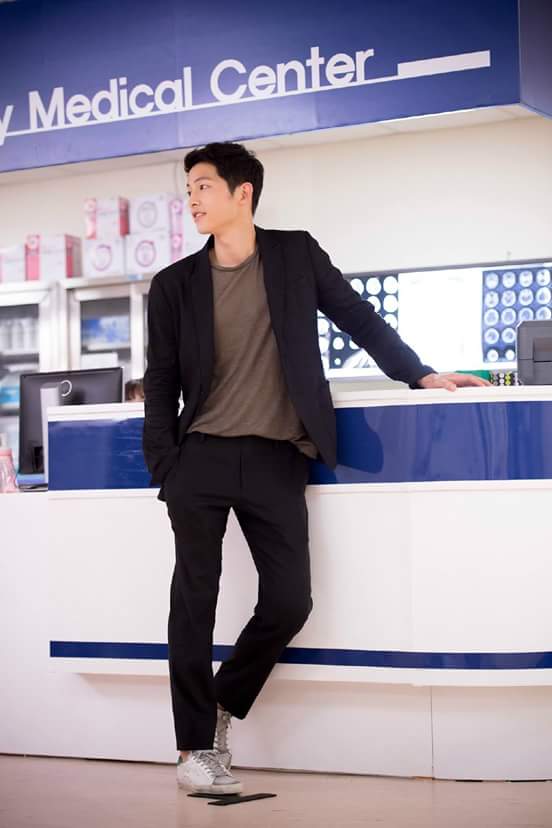 Mỹ nam Việt nào đủ tiêu chuẩn làm soái ca như Song Joong Ki? - Ảnh 25.