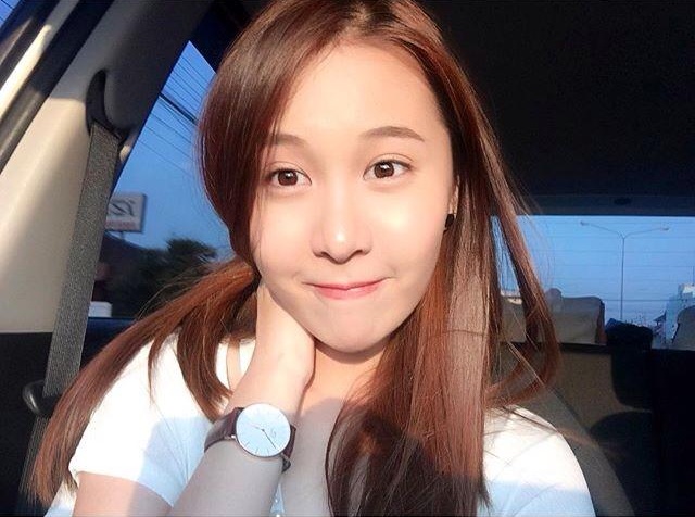 Kh&ocirc;ng những l&agrave; hoa kh&ocirc;i trong phim, em g&aacute;i Katun ngo&agrave;i đời cũng si&ecirc;u dễ thương! - Ảnh 10.