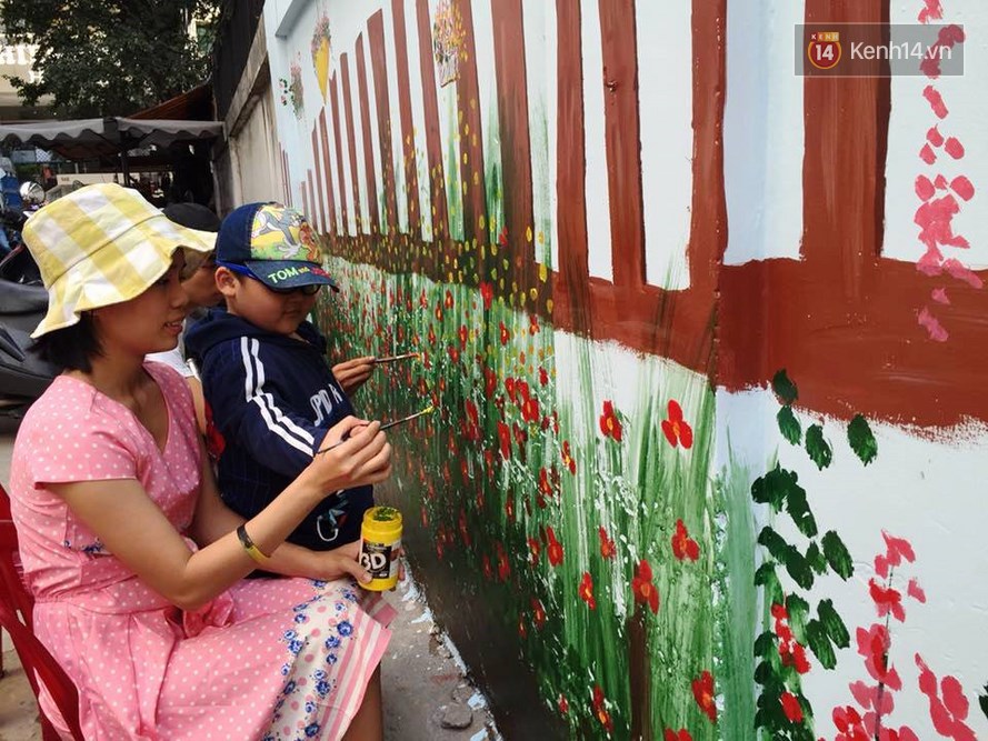 Gặp người đứng sau những bức tranh sắc màu trong ngõ hẻm Sài Gòn: nữ giáo viên dạy vẽ cho trẻ tự kỷ - Ảnh 11. Gặp người đứng sau những bức tranh sắc màu trong ngõ hẻm Sài Gòn: nữ giáo viên dạy vẽ cho trẻ tự kỷ - Ảnh 11.