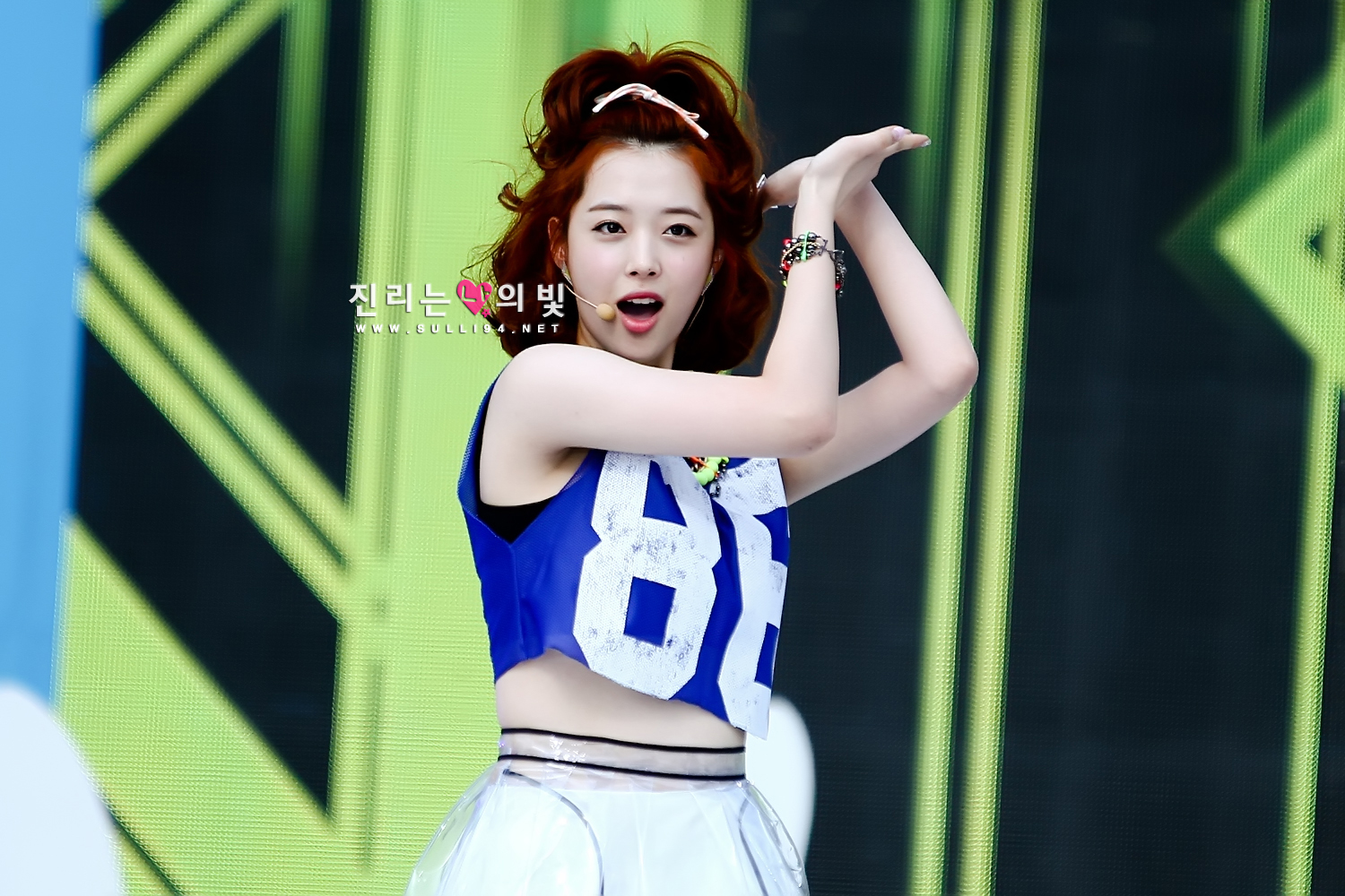 Sulli: Từ nữ thần nhiệt huyết được SM cưng chiều đến cô nàng thích thả rông - Ảnh 5.