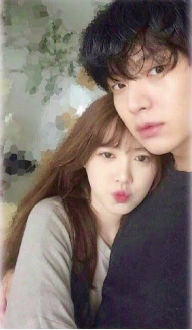 Lộ ảnh tự sướng hiếm hoi của cặp vợ chồng son Goo Hye Sun - Ahn Jae Hyun - Ảnh 2.