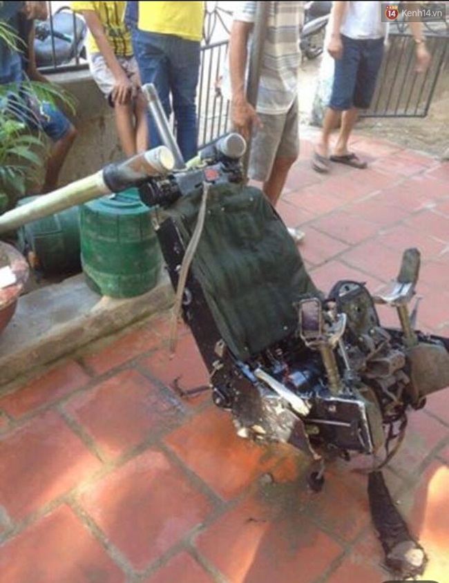 Ngư d&acirc;n vớt được chiếc ghế của m&aacute;y bay Su-30MK2 - Ảnh 1.