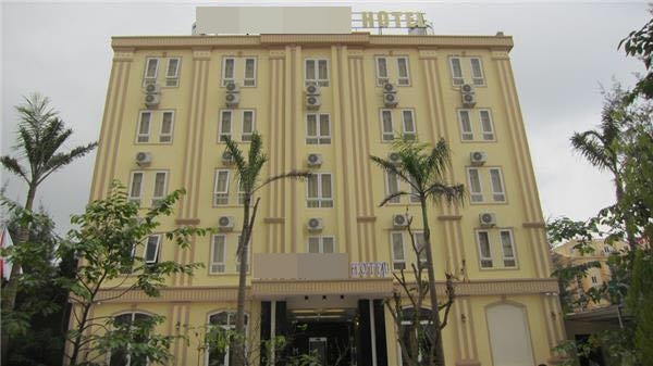 Sở VH-TT-DL Thanh Hóa thanh tra khách sạn bị tố ngắt điện phòng, đuổi hơn 30 khách - Ảnh 1.
