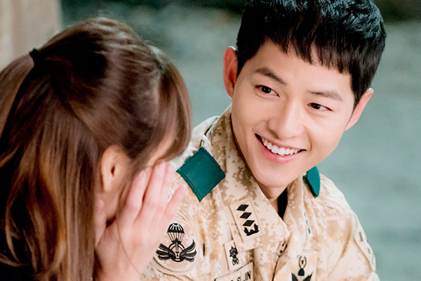 Song Joong Ki lại trở thành quân nhân trên màn ảnh rộng cùng So Ji Sub - Ảnh 9.