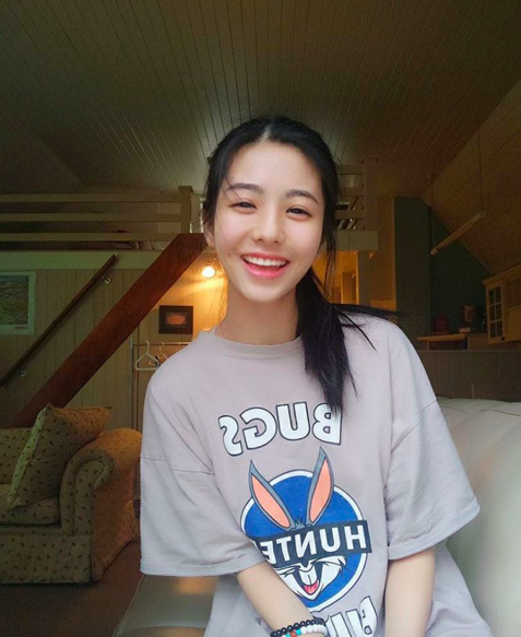 Nụ cười của c&ocirc; g&aacute;i n&agrave;y chắc chắn sẽ khiến mọi ch&agrave;ng trai y&ecirc;u ngay từ c&aacute;i nh&igrave;n đầu ti&ecirc;n - Ảnh 14.