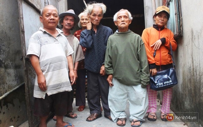 Đời kh&ocirc;ng như cổ t&iacute;ch với đại gia đ&igrave;nh c&oacute; nhiều &ldquo;ch&uacute; l&ugrave;n&rdquo; nhất Việt Nam - Ảnh 1.