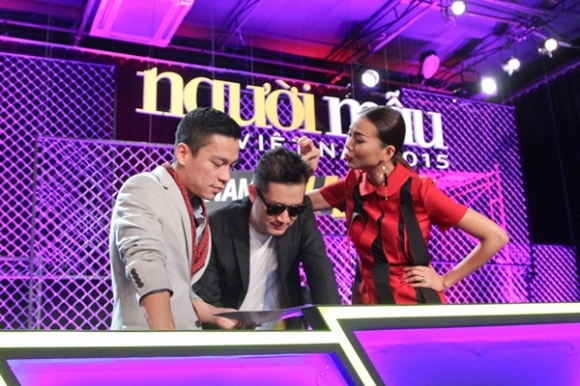 Mu&ocirc;n v&agrave;n cảm x&uacute;c kh&oacute; đỡ của gi&aacute;m khảo c&aacute;c show thực tế năm qua - Ảnh 64.