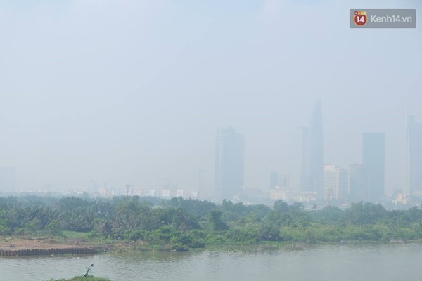 Sài Gòn lại chìm trong sương mù, thời tiết xấu có thể tái diễn trong 7 ngày tới - Ảnh 2.