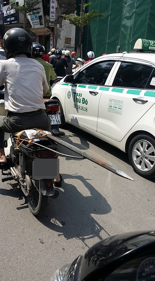 Hình ảnh sát thủ đường phố khiến ai cũng kinh hoàng - Ảnh 1.