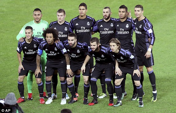 Ronaldo lập c&ocirc;ng đưa Real v&agrave;o chung kết FIFA Club World Cup - Ảnh 4.