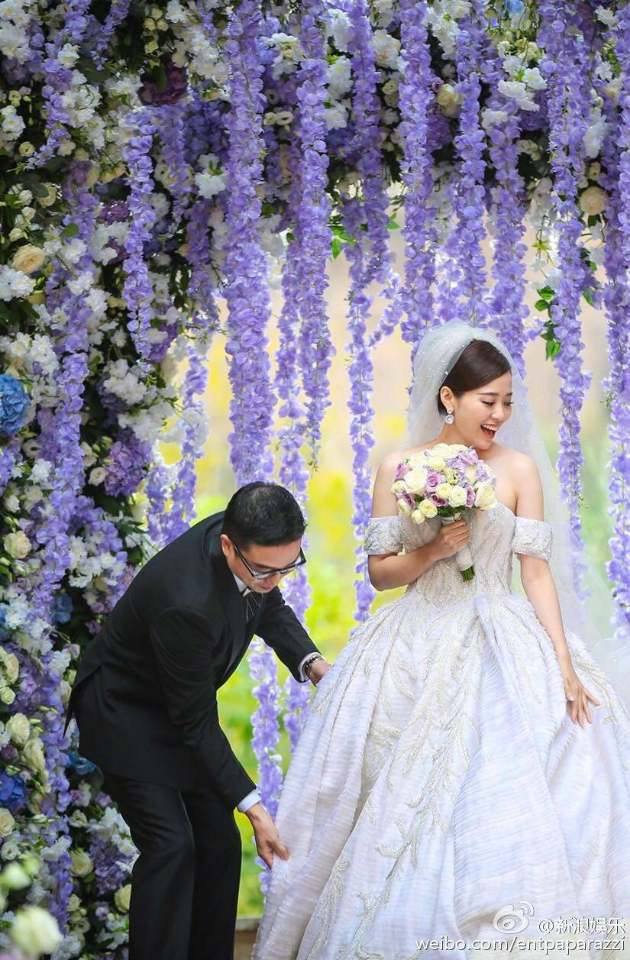 Bị phản đối chuyện tình cảm, diva Trung Quốc quyết không mời mẹ tới đám cưới - Ảnh 13.