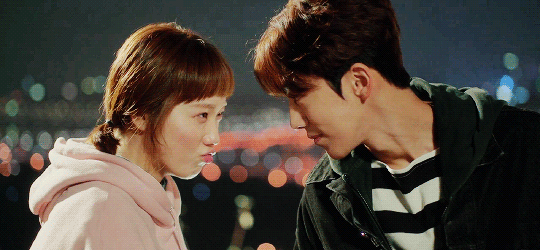 Fan Tiên Nữ Cử Tạ mừng rớt nước mắt trước nụ hôn đầu tiên của cô ngố Kim Bok Joo - Ảnh 15.