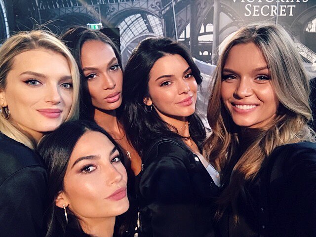 victoria's secret models ban kendall jenner from bringing trash sister kylie to the show? - photo 1.