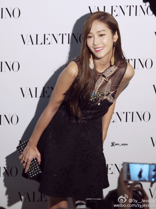 Jessica &uacute;p mở về solo album đầu tay - Ảnh 1.