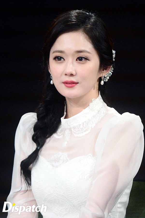 Jang Na Ra đẹp như nữ thần, nắm chặt tay người yêu Soo Young (SNSD) trong sự kiện - Ảnh 4.