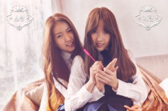 G-Friend bị chê bai vì... suốt ngày mặc đồng phục - Ảnh 1.