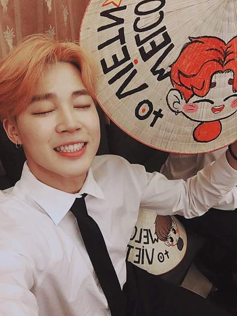 Những h&igrave;nh ảnh giao cảm kh&oacute; qu&ecirc;n của BTS, Mamamoo v&agrave; rapper Basick c&ugrave;ng fan Việt - Ảnh 3.