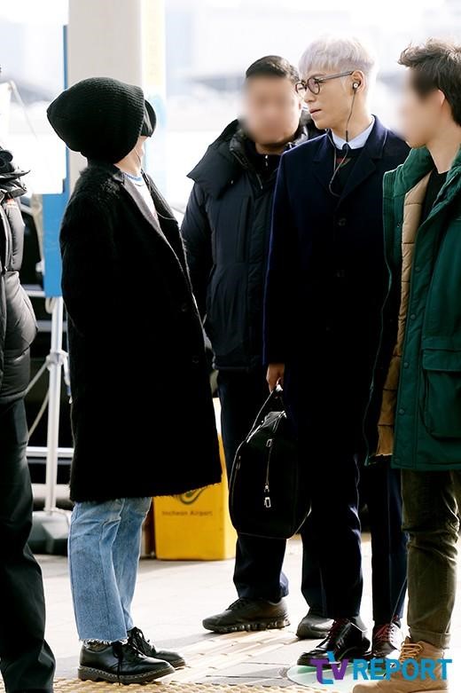 G-Dragon che mặt không thể kín hơn bên T.O.P (Big Bang) tại sân bay - Ảnh 11.