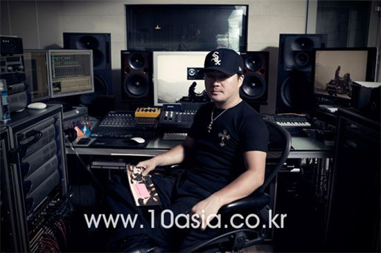 Sau Taeyeon, D.O. (EXO) sẽ là gà SM tiếp theo lên sàn - Ảnh 3.