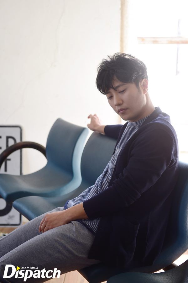 Loạt ảnh hậu trường đẹp như mơ của cặp đôi Yoon - Seo trong Hậu duệ mặt trời - Ảnh 8.