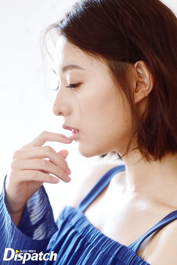 Loạt ảnh hậu trường đẹp như mơ của cặp đôi Yoon - Seo trong Hậu duệ mặt trời - Ảnh 15.