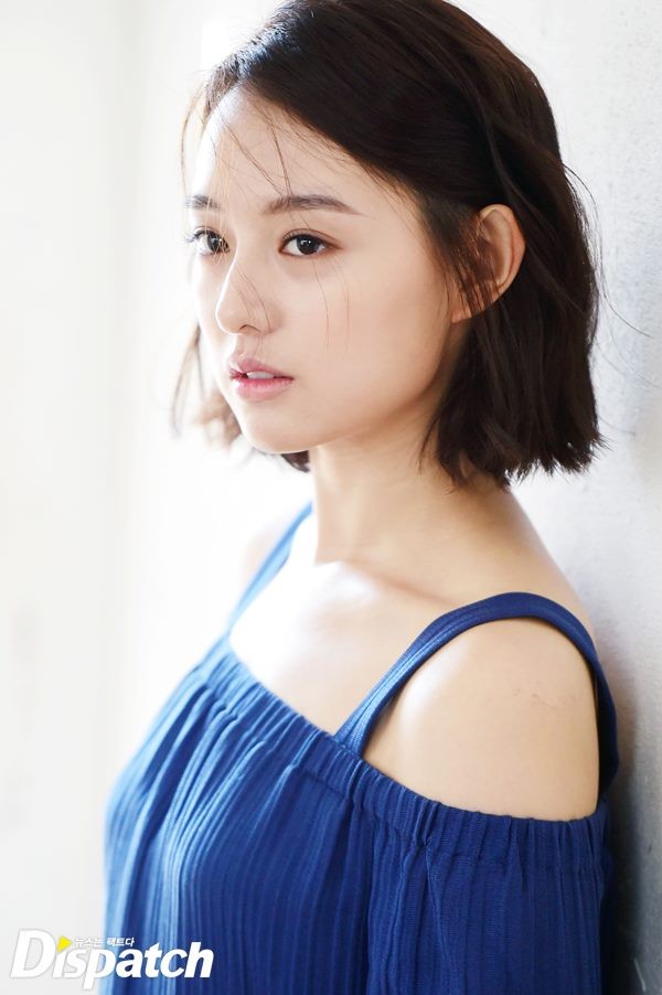 Loạt ảnh hậu trường đẹp như mơ của cặp đôi Yoon - Seo trong Hậu duệ mặt trời - Ảnh 14.