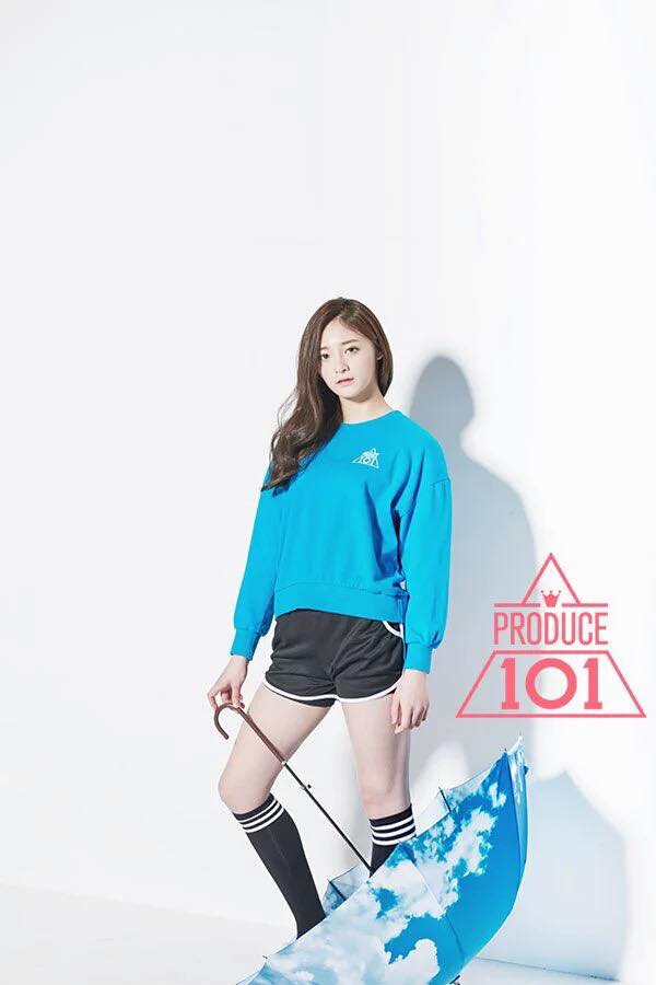 Produce 101: Nữ thực tập sinh xinh hết sẩy đang làm Kpop fan đảo điên - Ảnh 2.