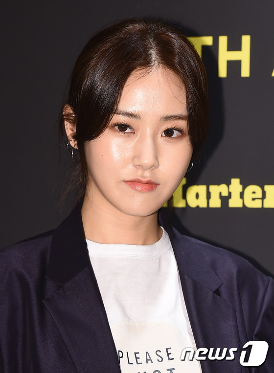 Yura (Girls Day) khoe ch&acirc;n d&agrave;i được mua bảo hiểm 10 tỉ đồng, đọ sắc c&ugrave;ng 4MINUTE - Ảnh 9.