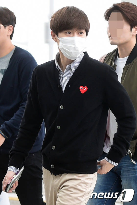 Hậu scandal, Kai (EXO) bị tố giả dối khi băng bó... trùm qua quần tại sân bay - Ảnh 12.