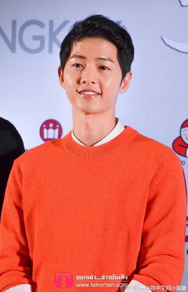 Ai bảo màn hất di dộng chỉ có trong phim, Song Joong Ki làm được cả ở ngoài đời này! - Ảnh 24.