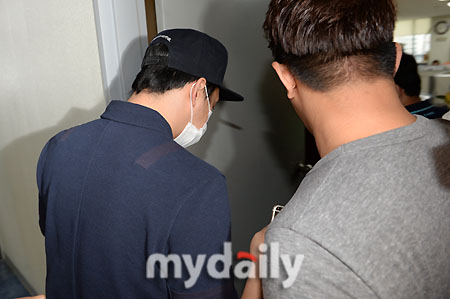 Cảnh sát xác nhận Lee rút đơn: Thực sự có quan hệ tình dục với Yoochun, nhưng không cưỡng chế - Ảnh 6.