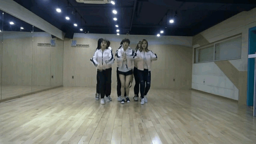 Girlgroup bảng cửu chương bị tố bắt chước vũ đạo của cả loạt girlgroup - Ảnh 12.