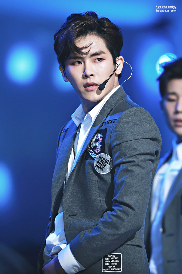 Điểm danh các idol Kpop cái gì cũng giỏi - Ảnh 7.