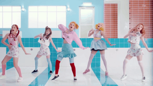 Red Velvet tung MV mới vừa đáng yêu nhưng cũng rất đáng… sợ - Ảnh 1.