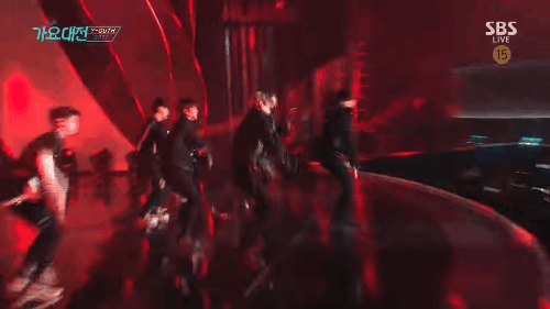 Ko phải Big Bang, đ&acirc;y mới l&agrave; idolgroup c&oacute; s&acirc;n khấu hot nhất SBS Gayo Daejun 2016 - Ảnh 3.