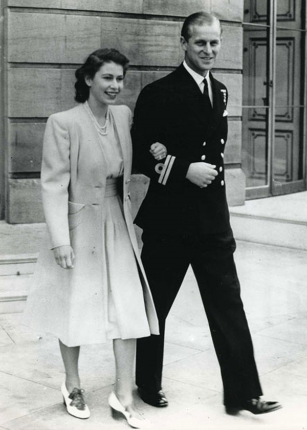 Chùm ảnh chứng minh mối tình đẹp như mơ của Nữ hoàng Elizabeth - Ảnh 4.