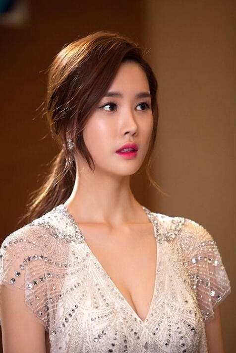 Những mỹ nh&acirc;n ch&acirc;u &Aacute; đang phải trả gi&aacute; đắt v&igrave; chạy theo phẫu thuật thẩm mỹ - Ảnh 12.