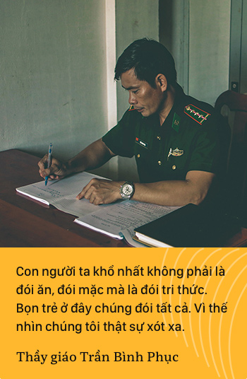 Lớp học 0 đồng nằm giữa biển của thầy giáo bị ung thư máu và tụi con nít nghèo - Ảnh 8.