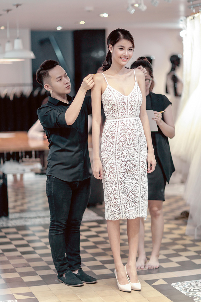 Kỳ Hân cười tươi hạnh phúc thế này trong ngày vui, hãy chúc mừng cô ấy! - Ảnh 1.